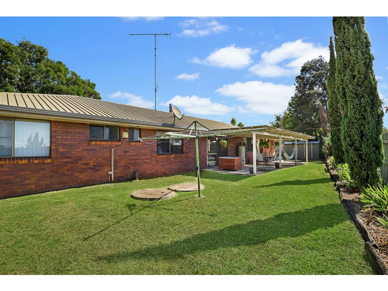 3 Roslyn Street, Westbrook QLD 4350