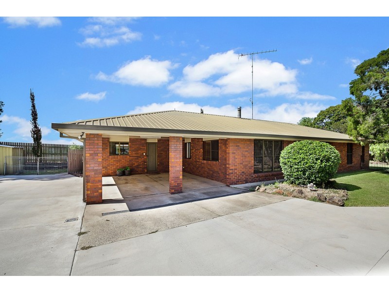 3 Roslyn Street, Westbrook QLD 4350