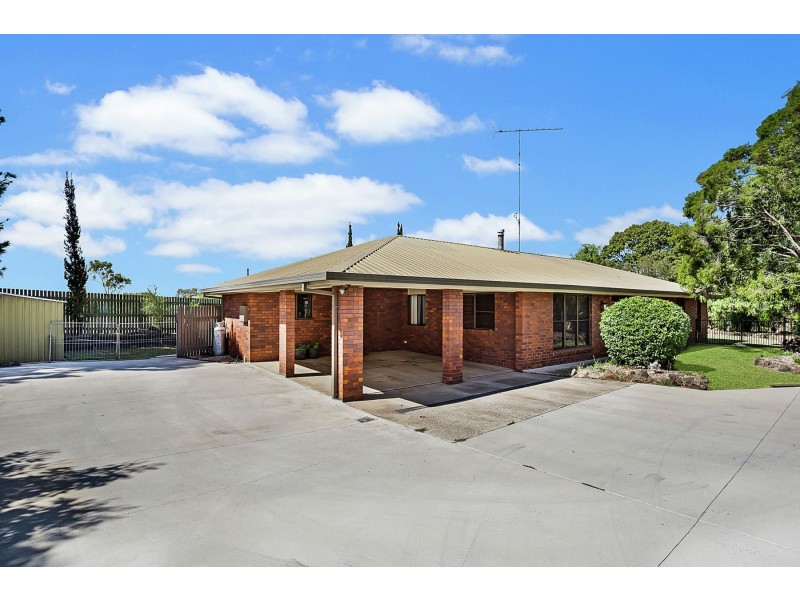 3 Roslyn Street, Westbrook QLD 4350