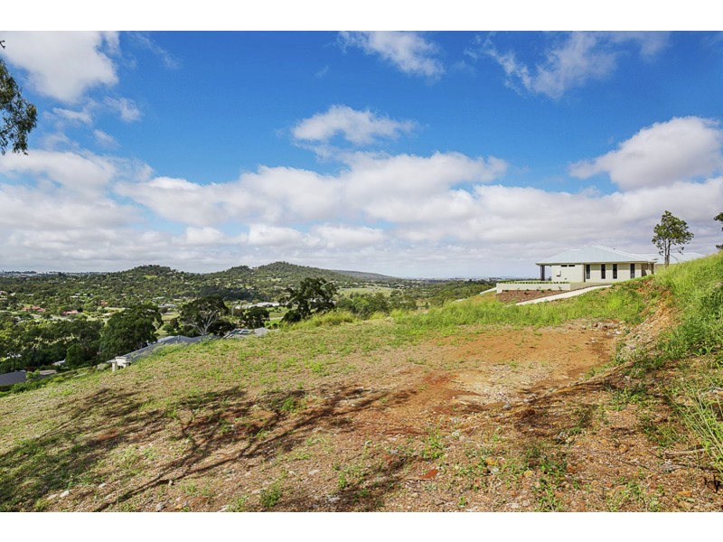 23 Fawn Grove Drive, Glenvale QLD 4350