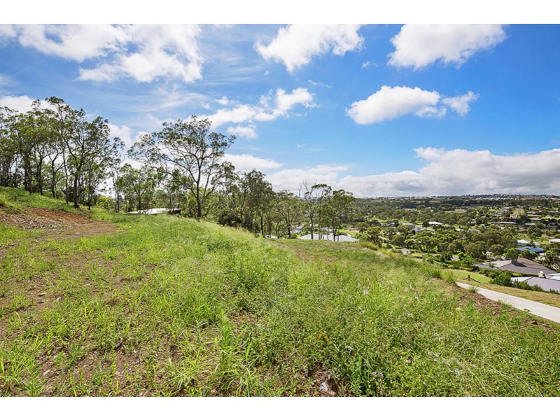 23 Fawn Grove Drive, Glenvale QLD 4350