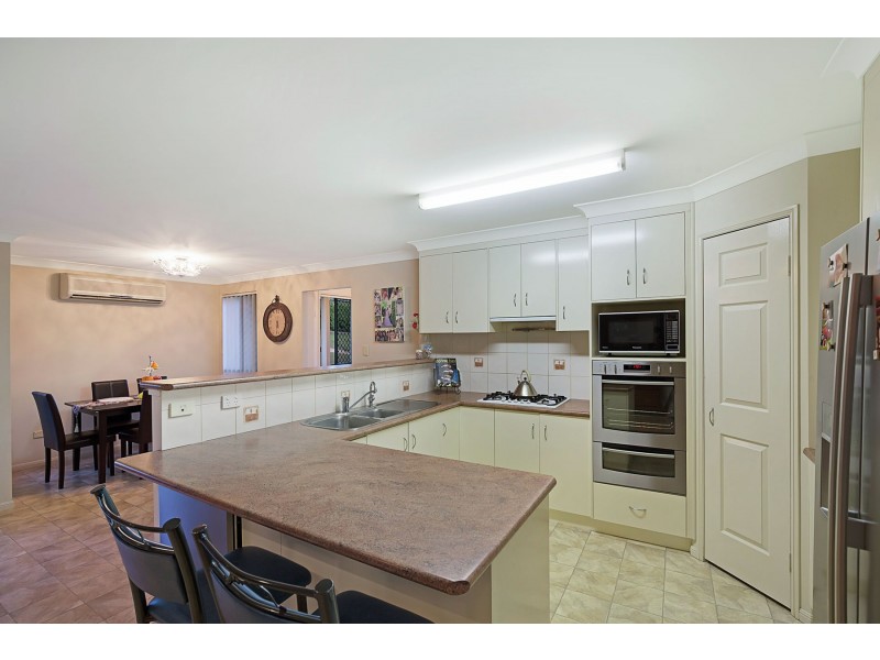 1 Schmidt Court, Top Camp QLD 4350