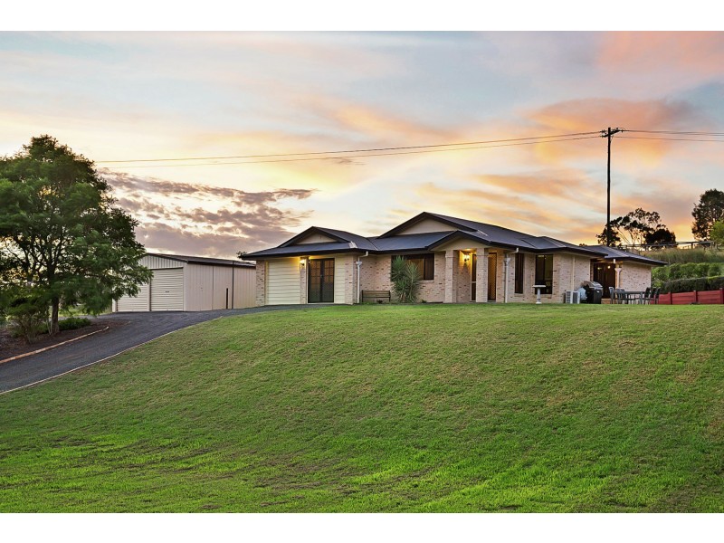 1 Schmidt Court, Top Camp QLD 4350