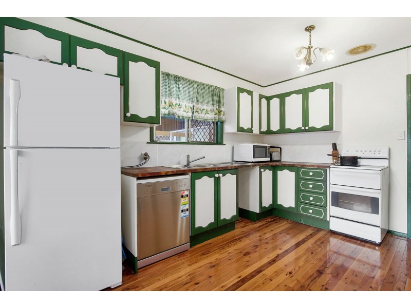 32 Warwick Street, Harristown QLD 4350