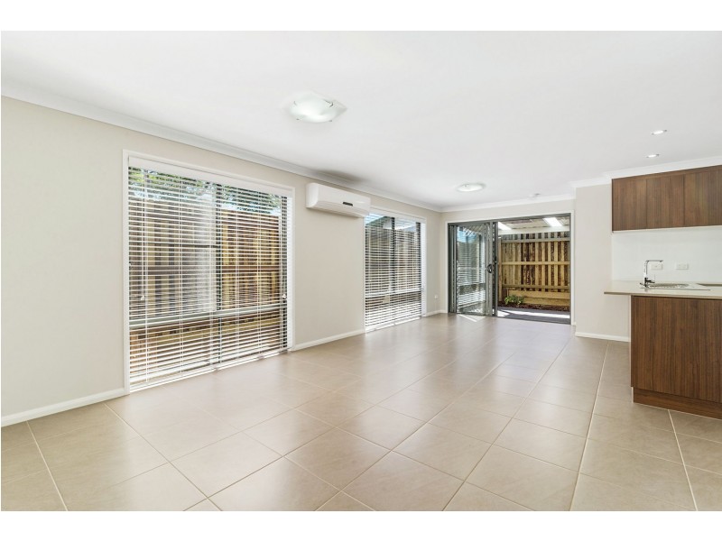 2&3/23 Devine Street, Harristown QLD 4350
