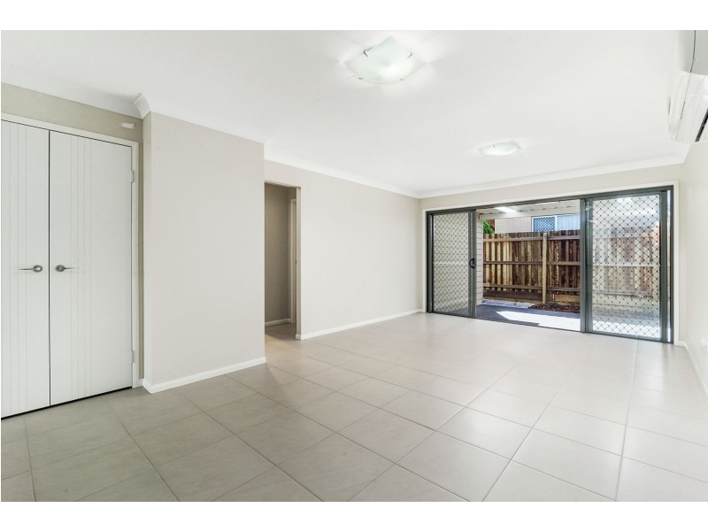 2&3/23 Devine Street, Harristown QLD 4350