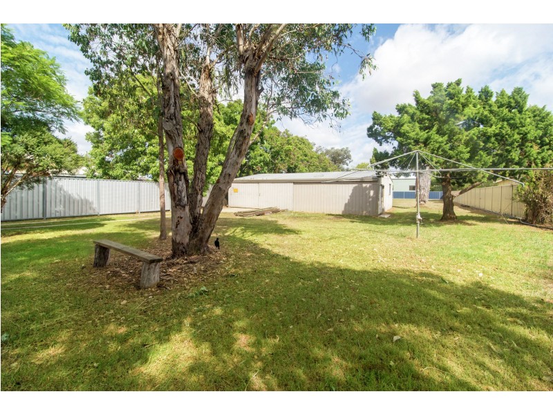 81 Mocatta Street, Goombungee QLD 4354