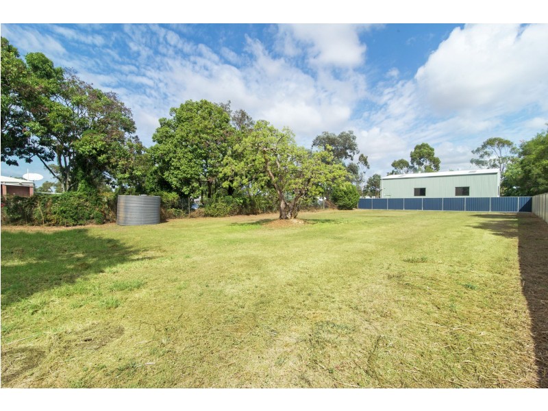 81 Mocatta Street, Goombungee QLD 4354