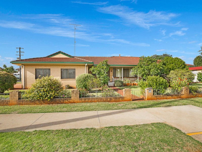 65 Fitzpatrick Street, Wilsonton QLD 4350