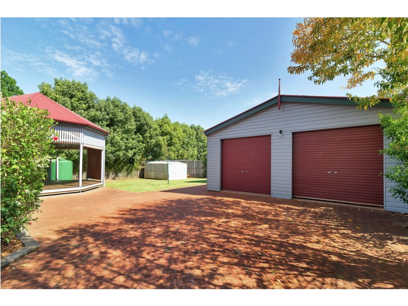 204 Campbell Street, Newtown QLD 4350