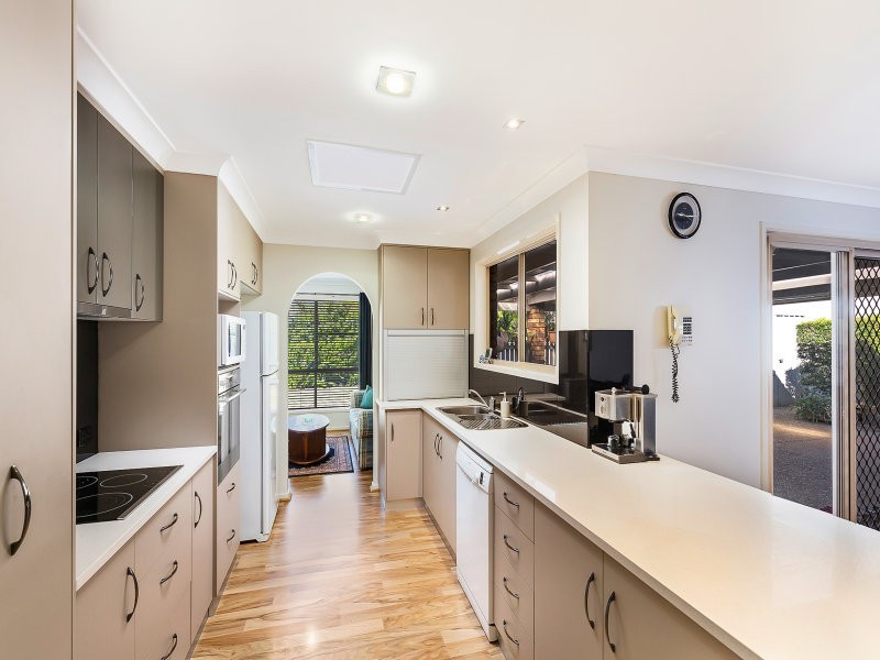 14 Handley Drive, Westbrook QLD 4350