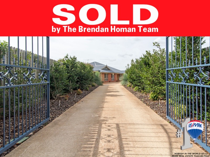 10 Manooka Crescent, Highfields QLD 4352