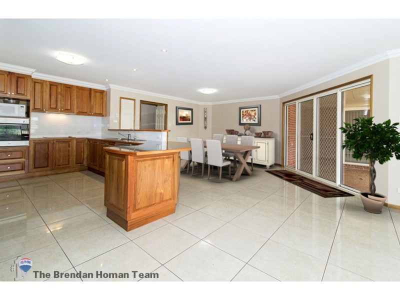 10 Manooka Crescent, Highfields QLD 4352