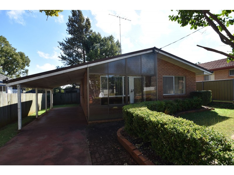 1B Atkinson Street, South Toowoomba QLD 4350