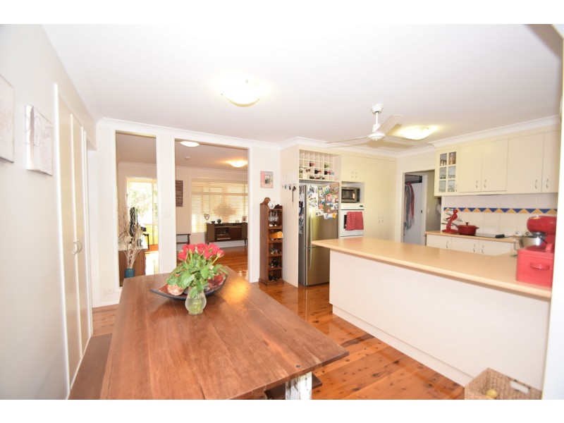 26 Honey Street, Harristown QLD 4350