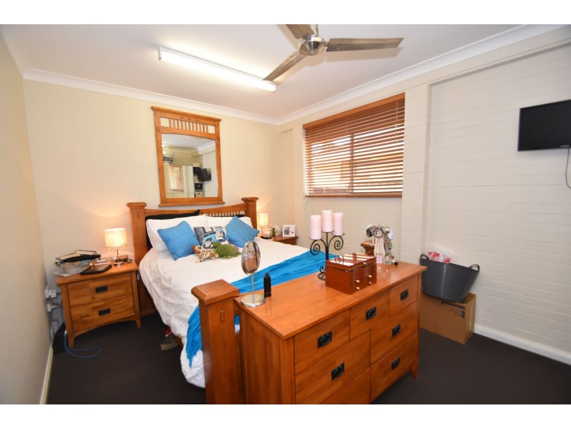 26 Honey Street, Harristown QLD 4350