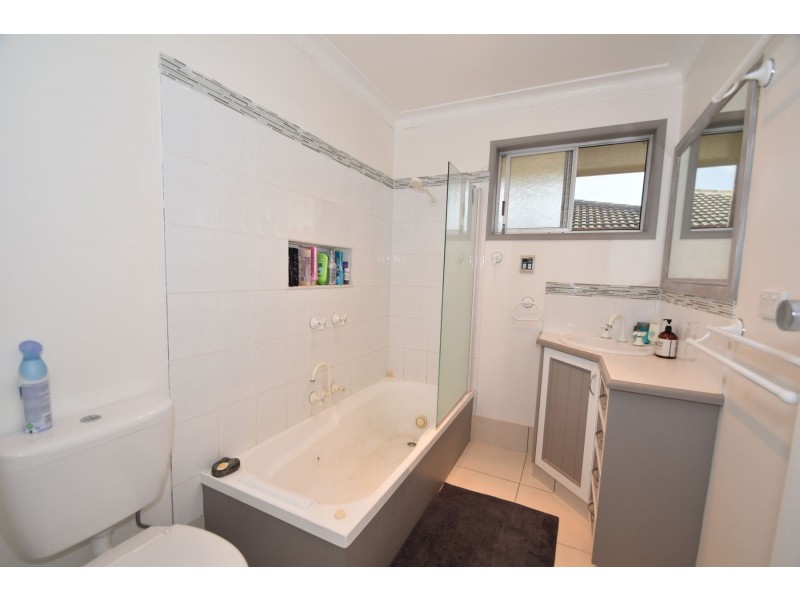 26 Honey Street, Harristown QLD 4350