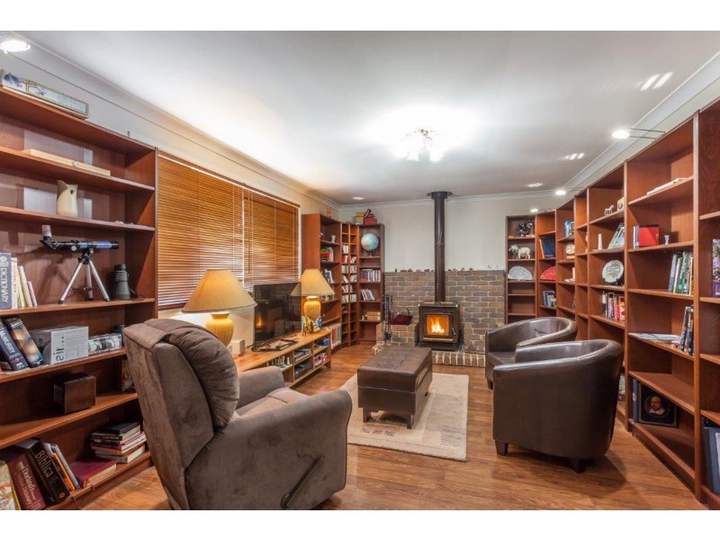 66 Hoepper Street, Kearneys Spring QLD 4350