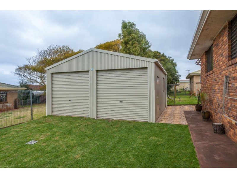 66 Hoepper Street, Kearneys Spring QLD 4350