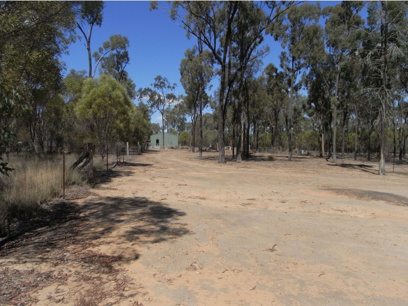 130 Ayers Rock Road, Cypress Gardens QLD 4357