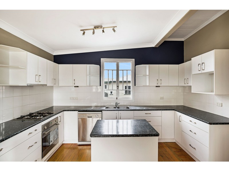 6 John Street, Goombungee QLD 4354