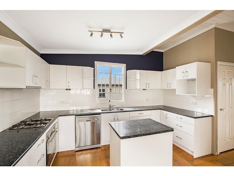 6 John Street, Goombungee QLD 4354