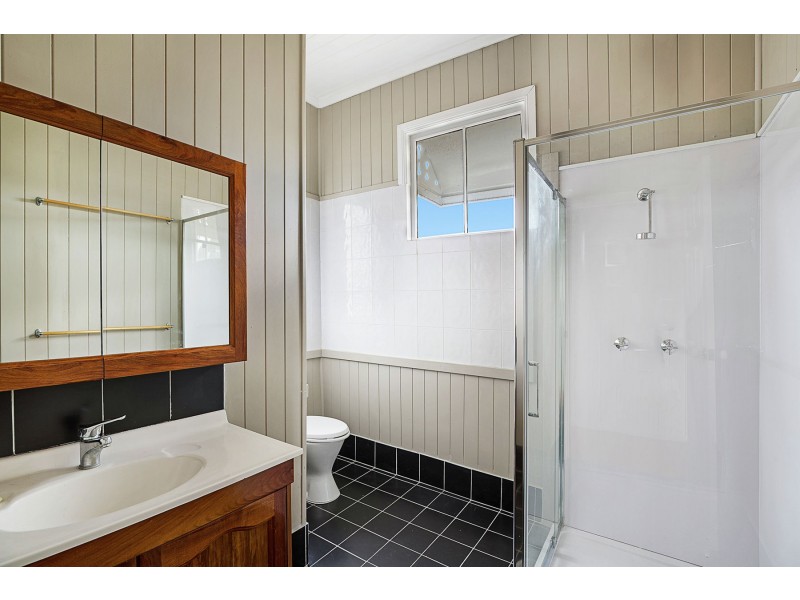 6 John Street, Goombungee QLD 4354