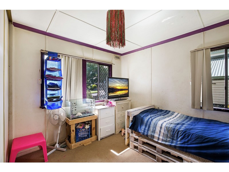 64 Gleeson Crescent, Harlaxton QLD 4350