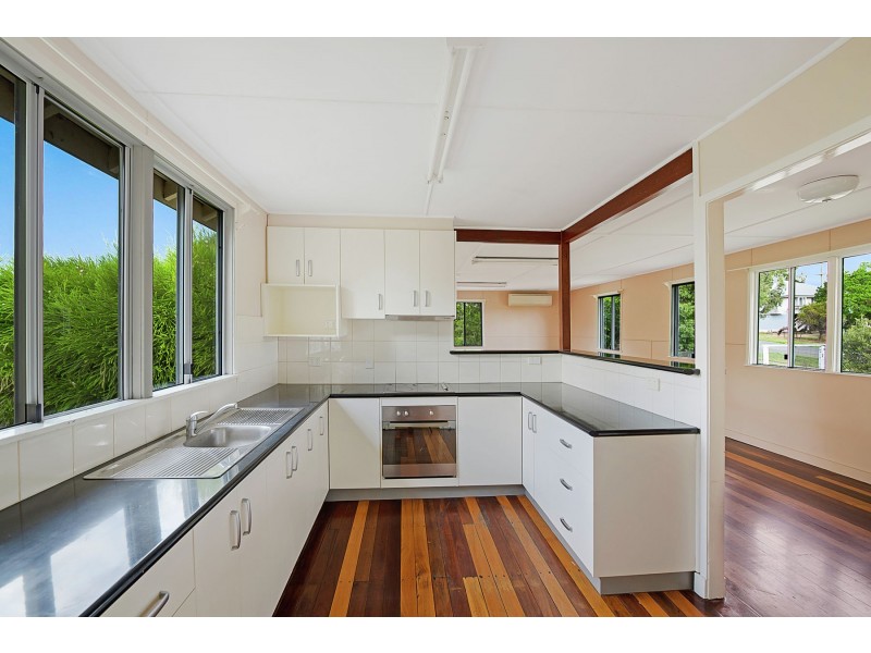 4 King Street, Greenmount QLD 4359