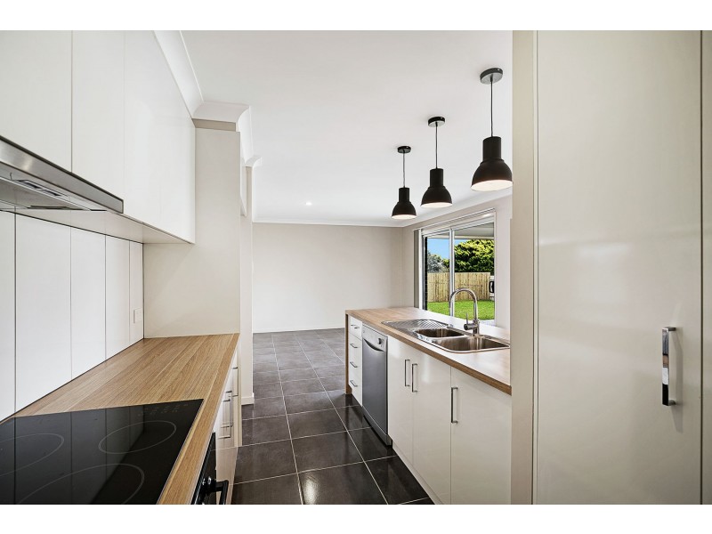 14 Barwick Street, Westbrook QLD 4350