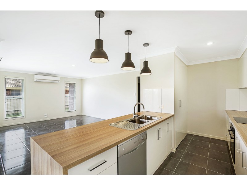 14 Barwick Street, Westbrook QLD 4350