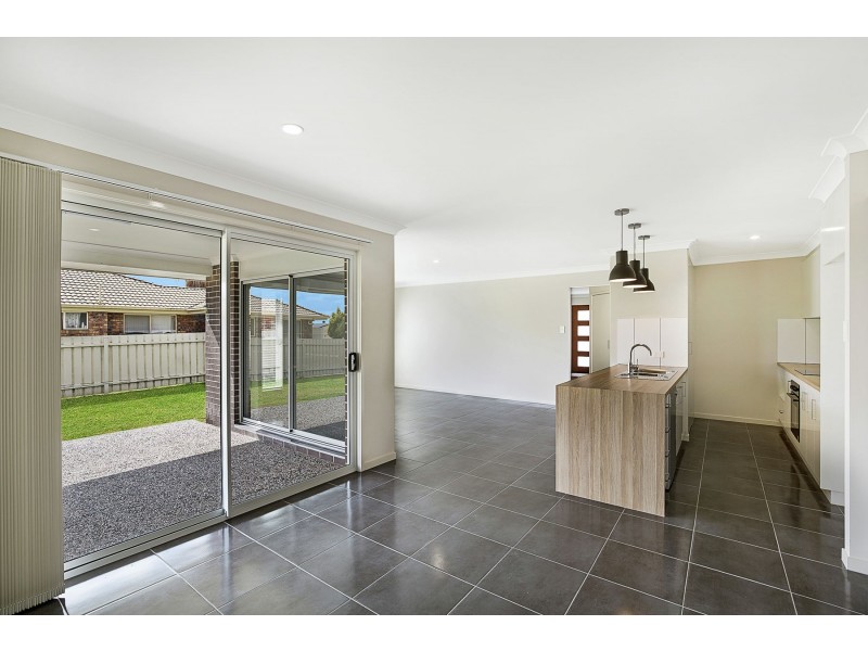 14 Barwick Street, Westbrook QLD 4350