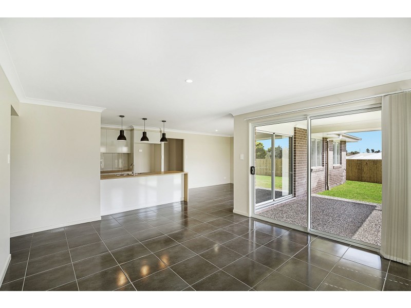 14 Barwick Street, Westbrook QLD 4350