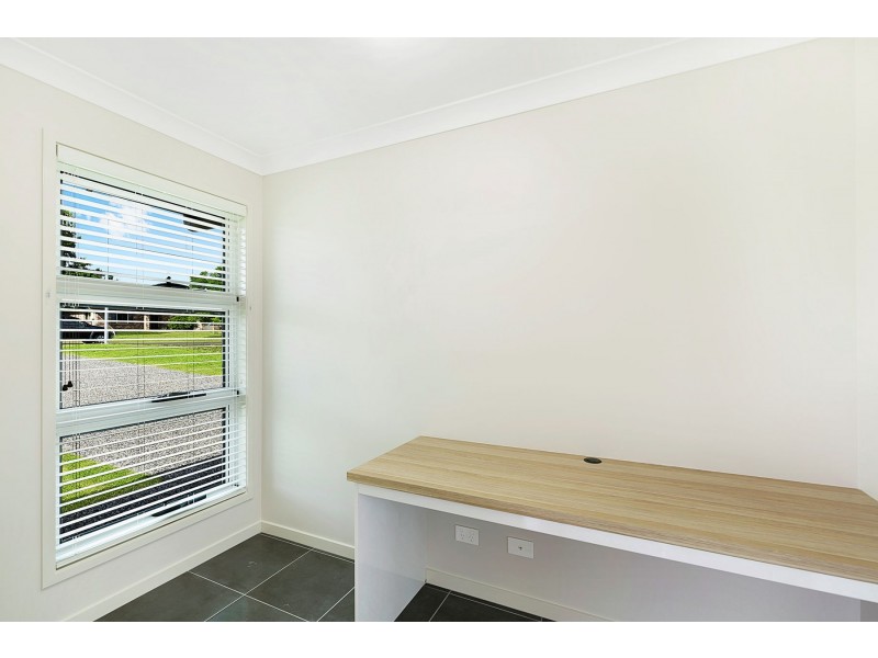14 Barwick Street, Westbrook QLD 4350