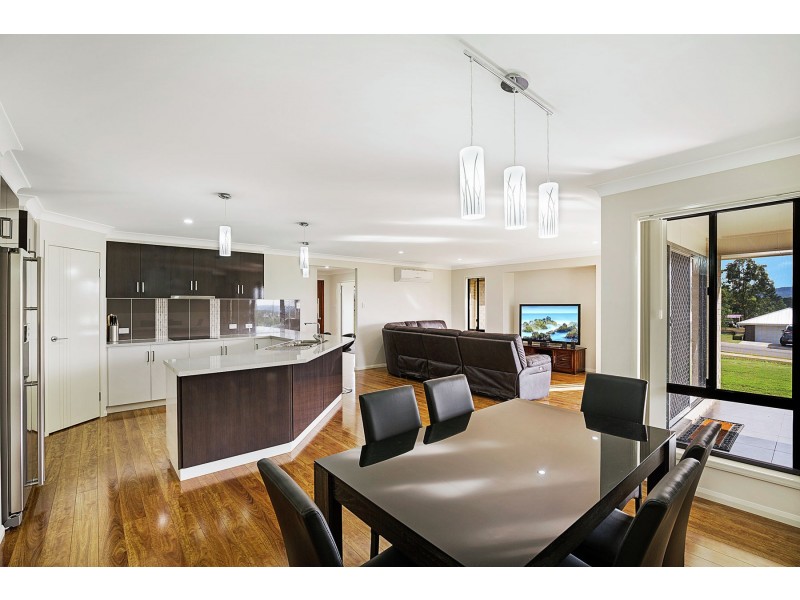 5 Casuarina Crescent (Turn Left At Jones Rd & Left Into Quigleys Rd), Withcott QLD 4352