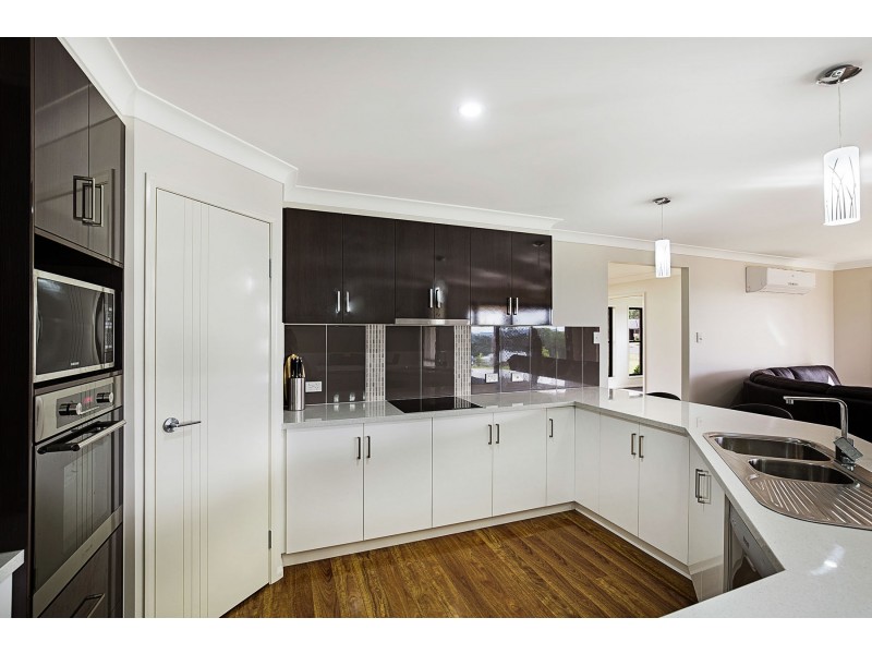 5 Casuarina Crescent (Turn Left At Jones Rd & Left Into Quigleys Rd), Withcott QLD 4352