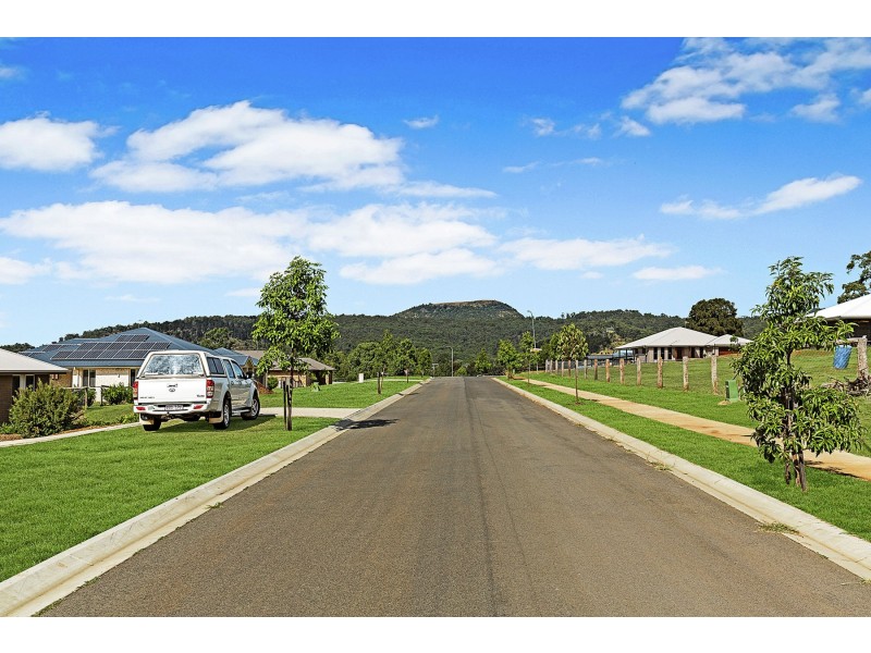5 Casuarina Crescent (Turn Left At Jones Rd & Left Into Quigleys Rd), Withcott QLD 4352