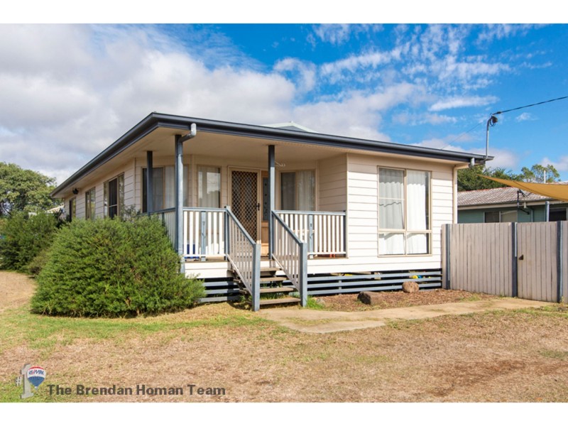 6 Milligan Street, Oakey QLD 4401