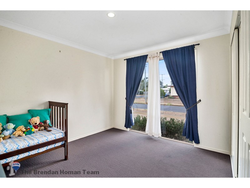 6 Milligan Street, Oakey QLD 4401