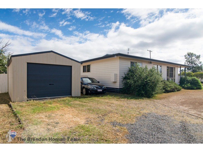 6 Milligan Street, Oakey QLD 4401