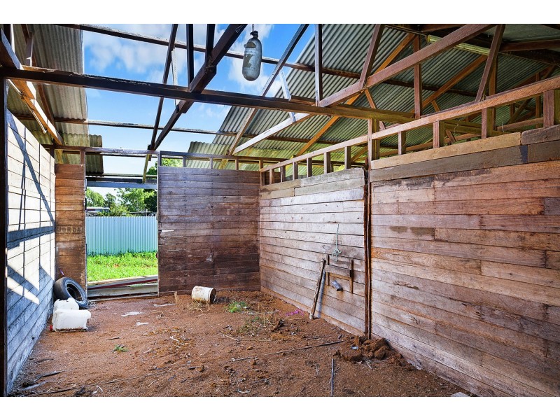 27 Donely Street, Oakey QLD 4401