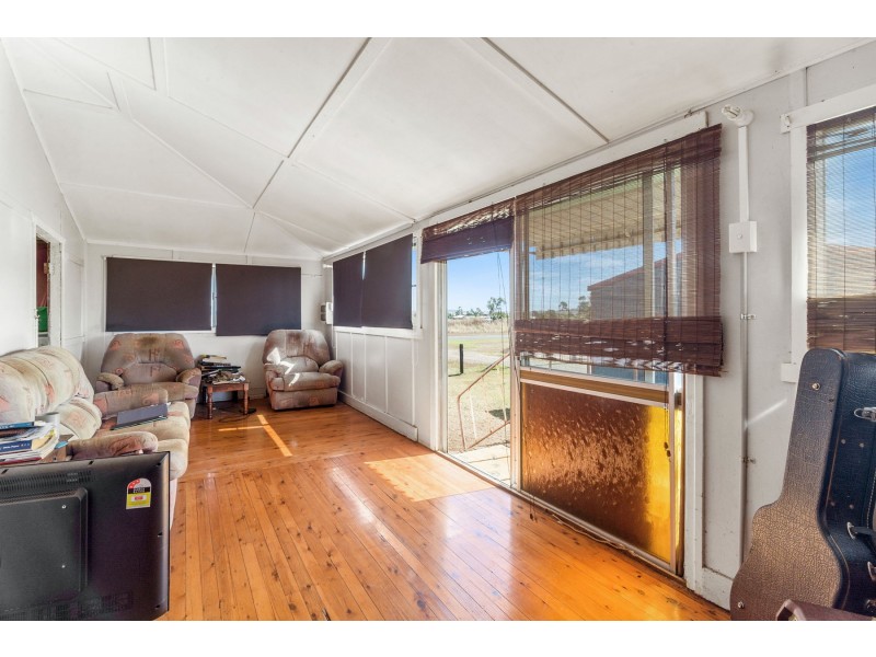 25 Perrin Road, Cambooya QLD 4358