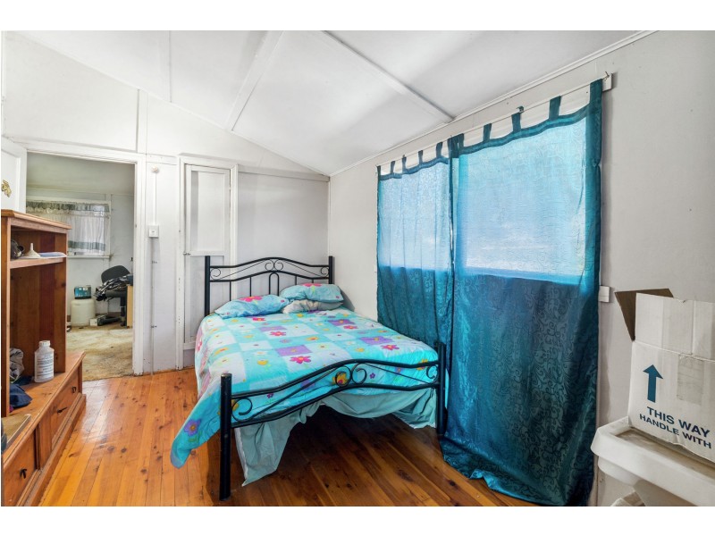 25 Perrin Road, Cambooya QLD 4358