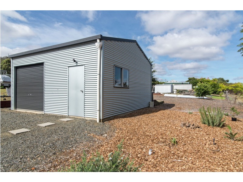 17 Forsyth Street, Greenmount QLD 4359