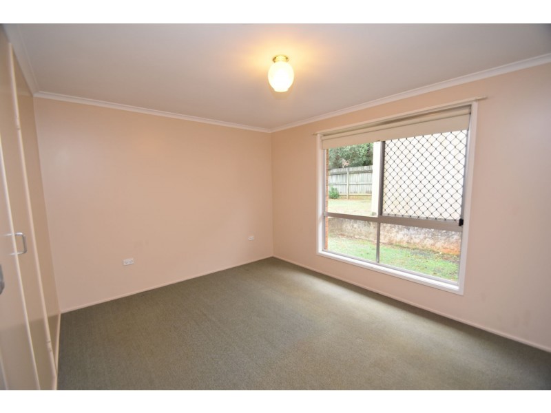 11 Behland Street, Kearneys Spring QLD 4350