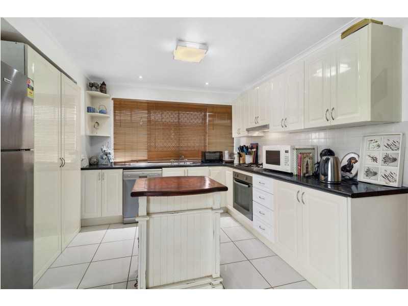 37 Champagne Crescent, Wilsonton Heights QLD 4350