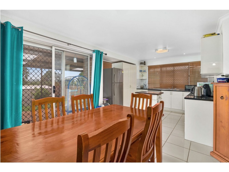 37 Champagne Crescent, Wilsonton Heights QLD 4350