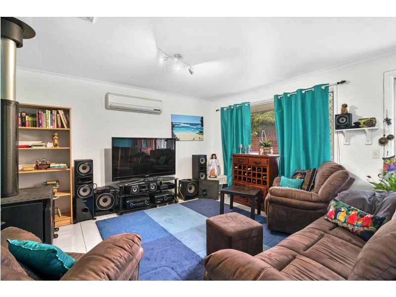 37 Champagne Crescent, Wilsonton Heights QLD 4350