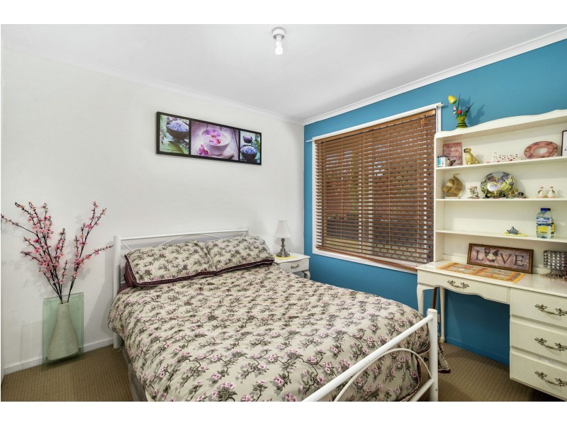 37 Champagne Crescent, Wilsonton Heights QLD 4350