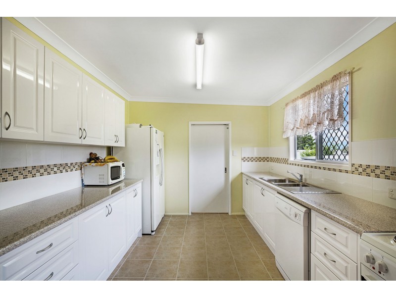 17 Daher Street, Goombungee QLD 4354